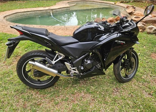 Honda CBR  250 R